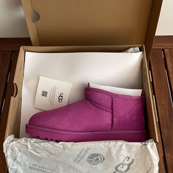 UGG Classic Ultra Mini Booties Mangosteen USA Women Size 8/UK 6/EU 39 - Picture 13 of 15